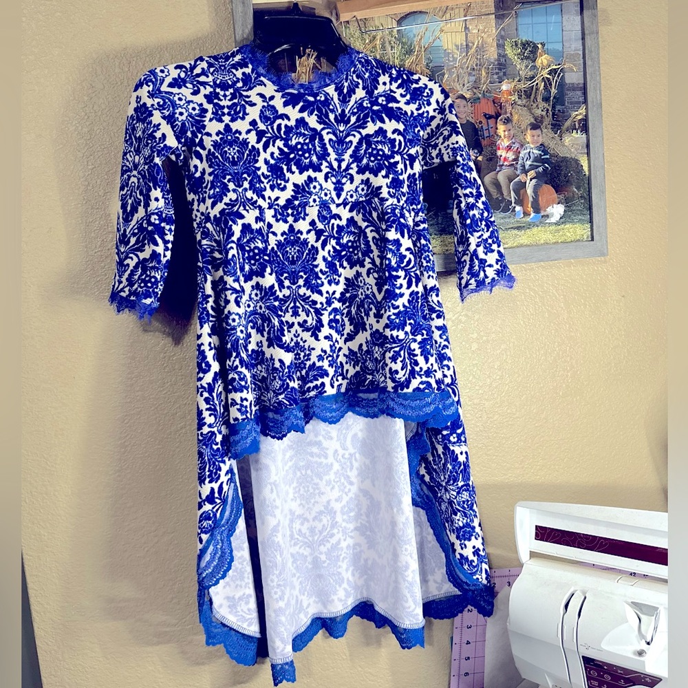 (SOLD) SIZE 12 GIRLS HIGH LOW ROYAL DAMASK TOP